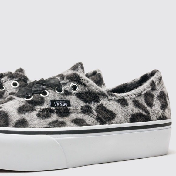 fuzzy authentic platform 2.0 shoes